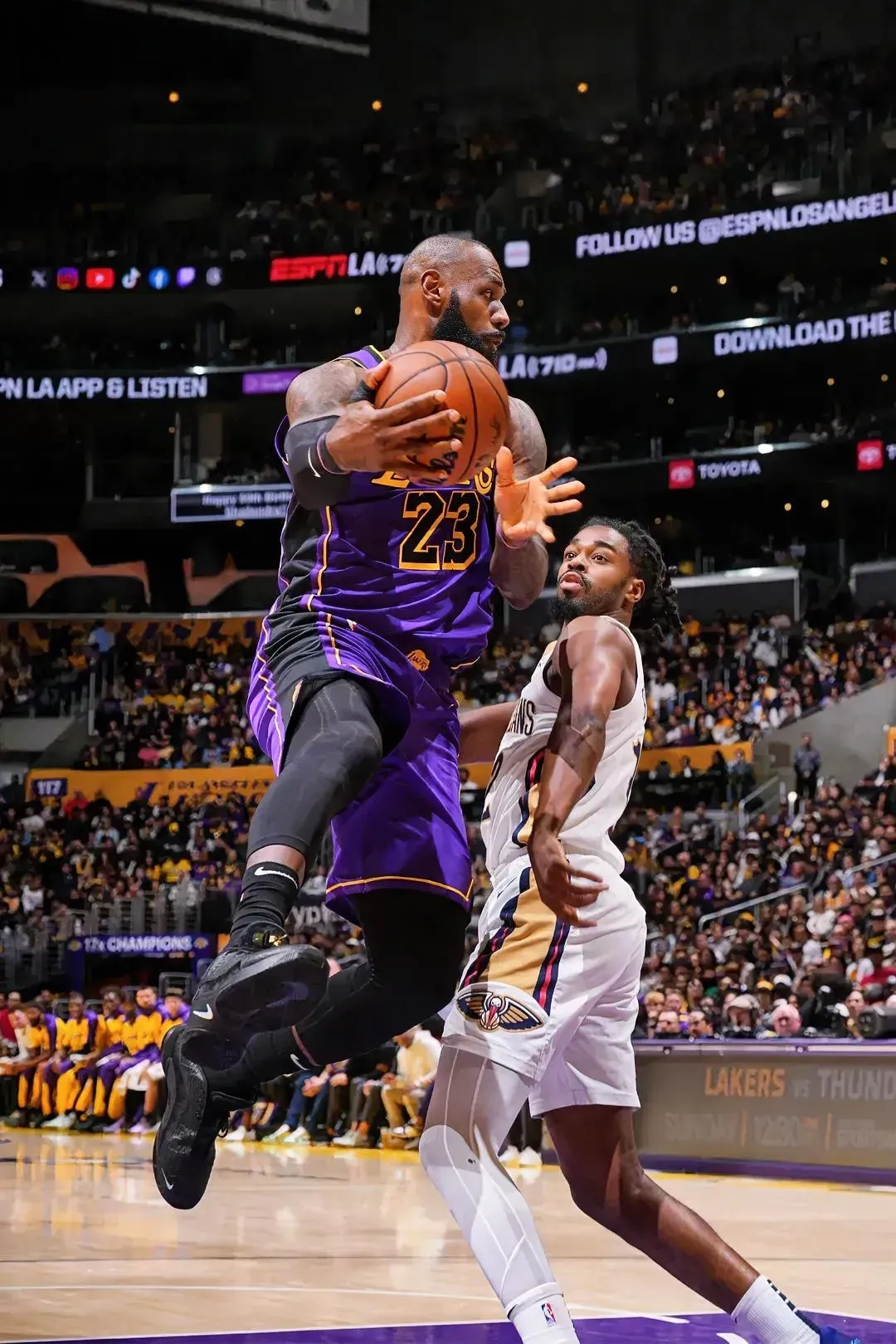 三亿体育体育官网入口-关于詹姆斯砍下40+10，骑士赢得关键胜利的信息