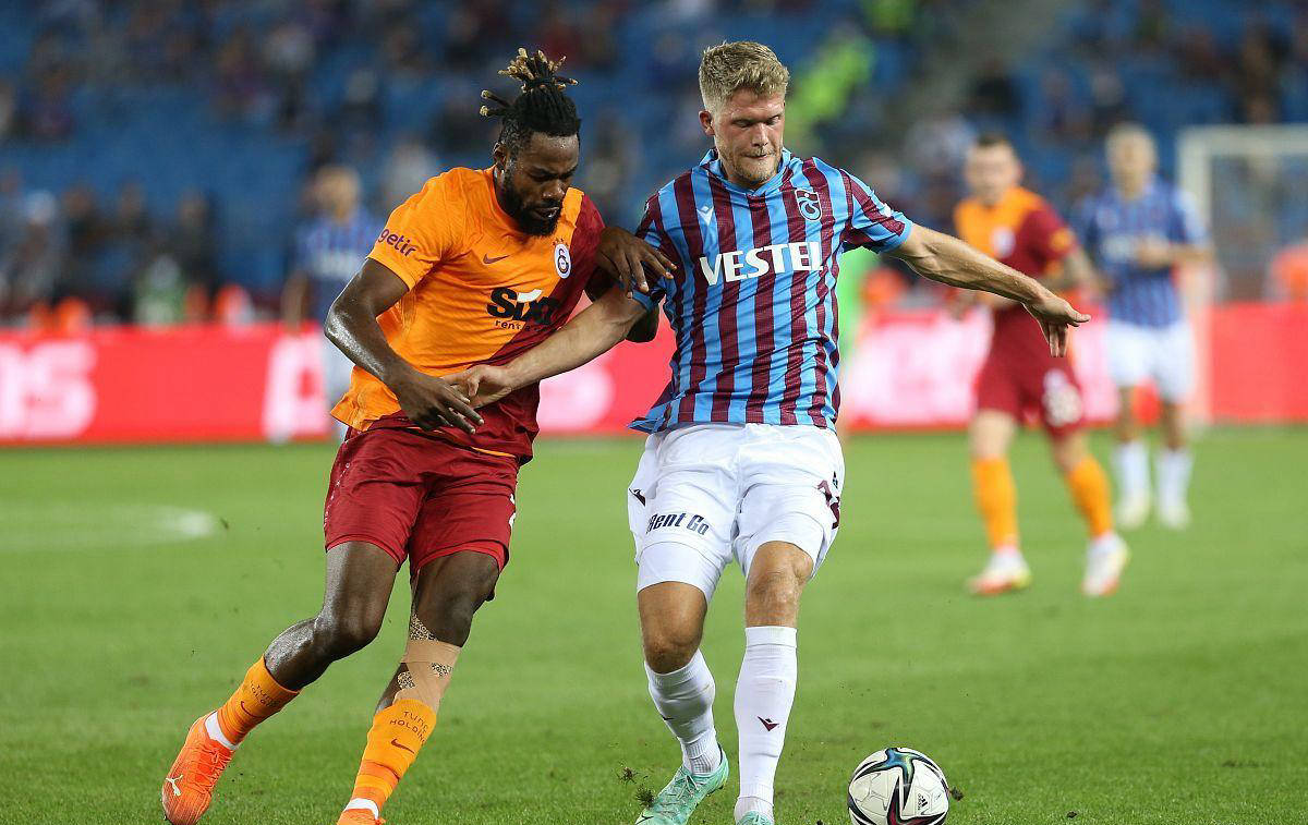 三亿体育体育登录-佛罗伦萨主场再遭尴尬失利，保级形势岌岌可危的简单介绍