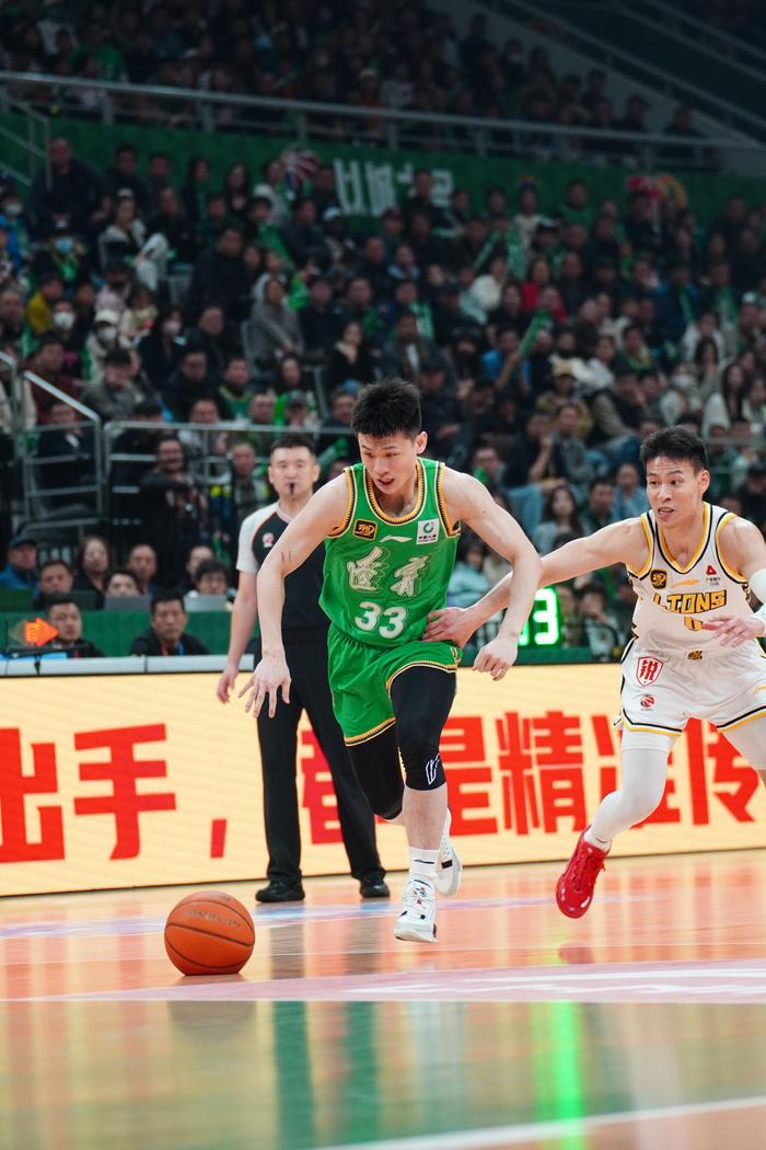 三亿体育体育娱乐-辽宁男篮再战一城，轻松取得胜利