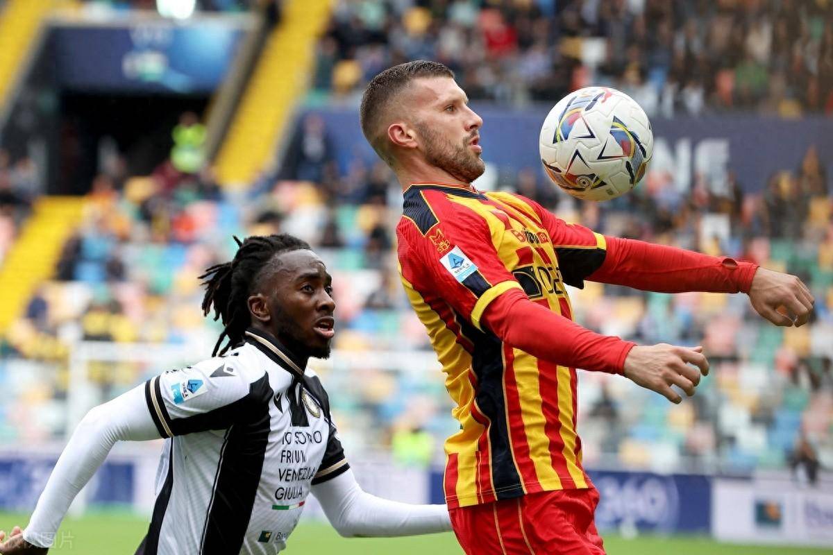 三亿体育体育登录-佛罗伦萨客场不敌，保级前景堪忧的简单介绍