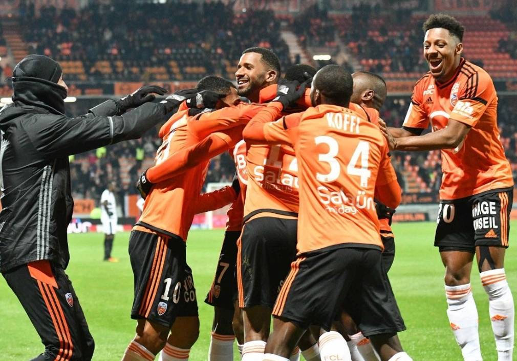 三亿体育体育官方-包含里昂主场逆转击败雷恩，保持不败纪录的词条