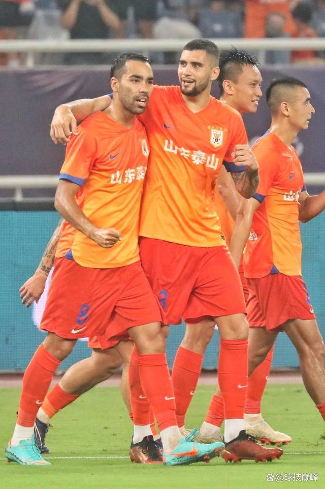 三亿体育体育平台-足坛强队秘密：鲁能全新阵容，带来新气象的简单介绍