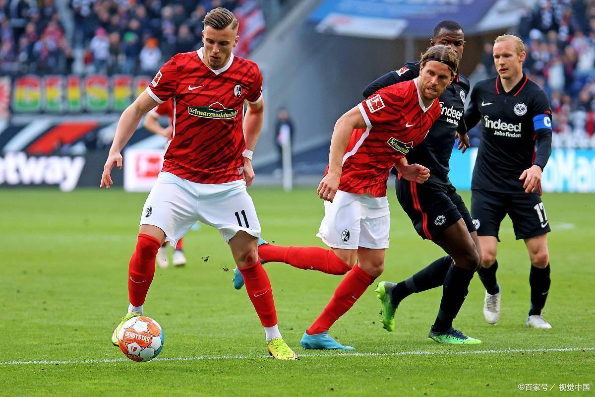 三亿体育体育竞技-包含弗赖堡主场惨败，球队状态堪忧的词条