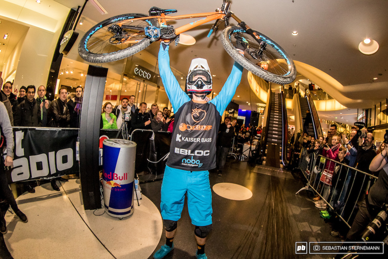 关于捷克代表团再获佳绩，表现令人振奋的信息