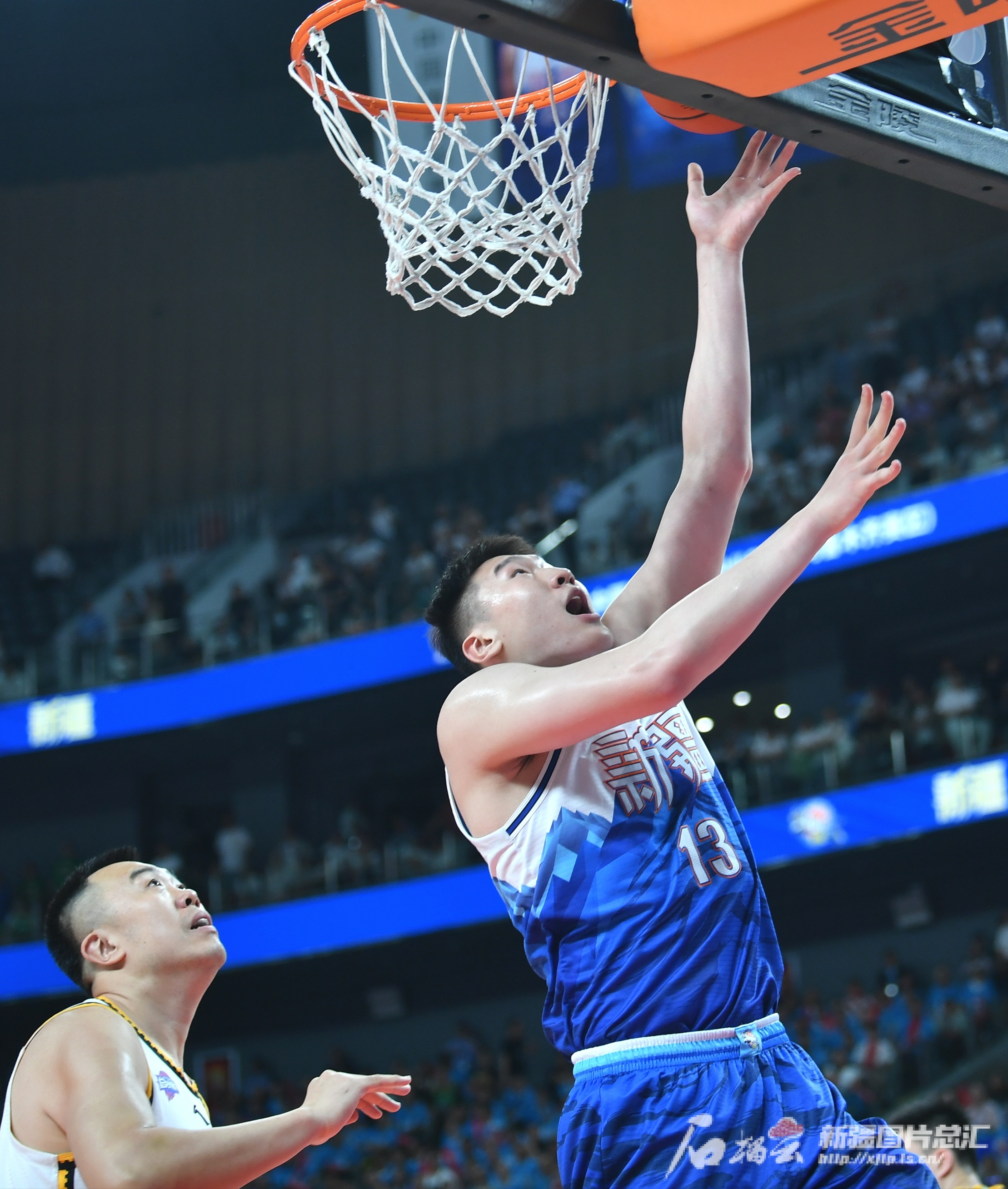 三亿体育体育在线登录-新疆男篮在最近一场比赛中以大比分获胜