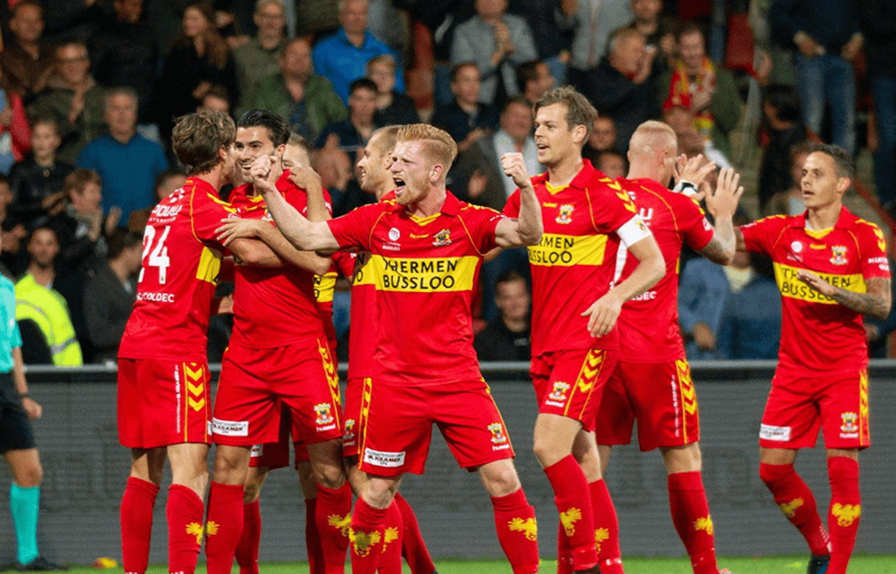 三亿体育体育直播-荷乙联赛巅峰对决，特温特对阵埃因霍温的简单介绍